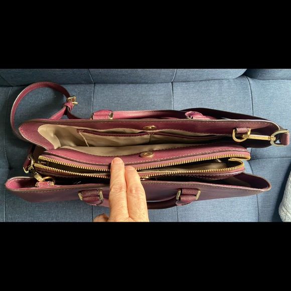 Michael Kors Purse - Picture 4 of 6